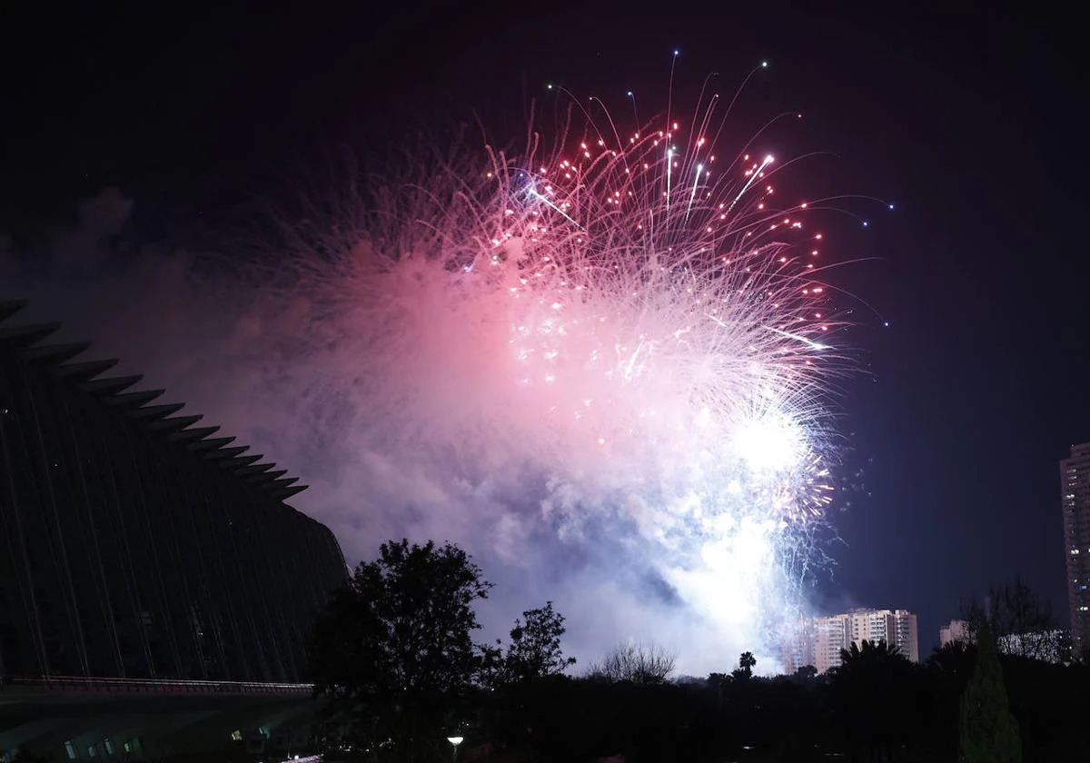 Nit del Foc 2024 pirotecnia, día, hora y ubicación Las Provincias